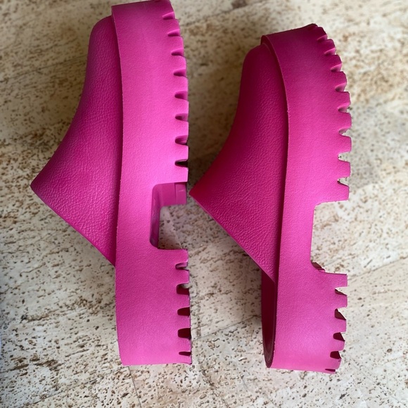 JEFFREY CAMPBELL Pink Fuschia Clogge Clogs ••Sold Out•• Size 10 - Picture 8 of 9